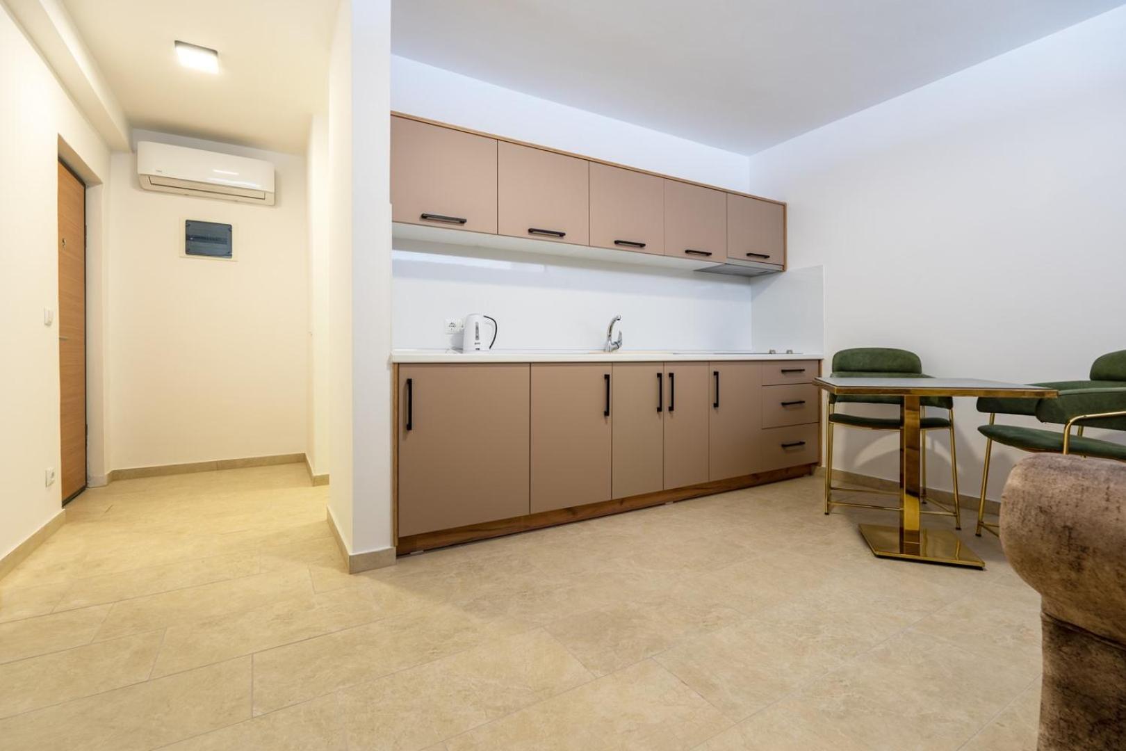 Villa Emina Sa Privatnom Plazom I Parkingom Neum Exterior foto