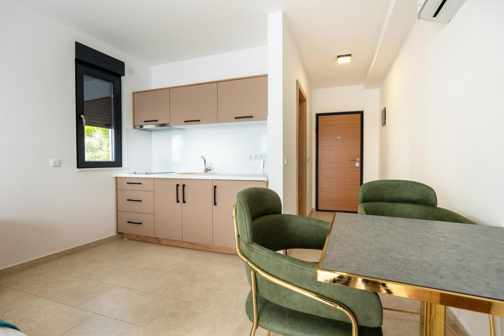Villa Emina Sa Privatnom Plazom I Parkingom Neum Exterior foto